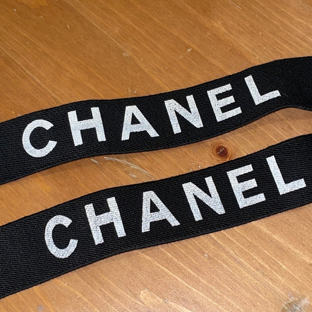 Chanel Runway Logo Black White Clip-on Suspenders - Picture 6 of 16
